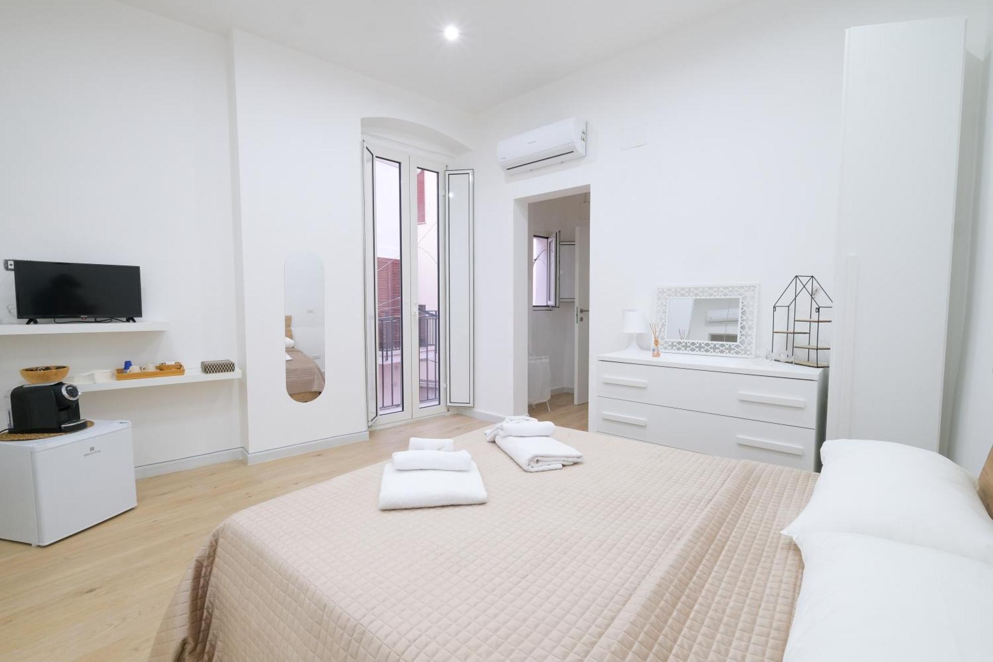 Antonia'S House Apartment Бари Екстериор снимка